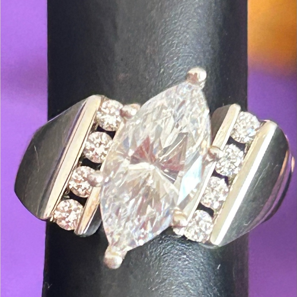 💎 925 Elegant Sterling Silver Marquise Cut Angled Ring/Channel Setting - Sz. 5